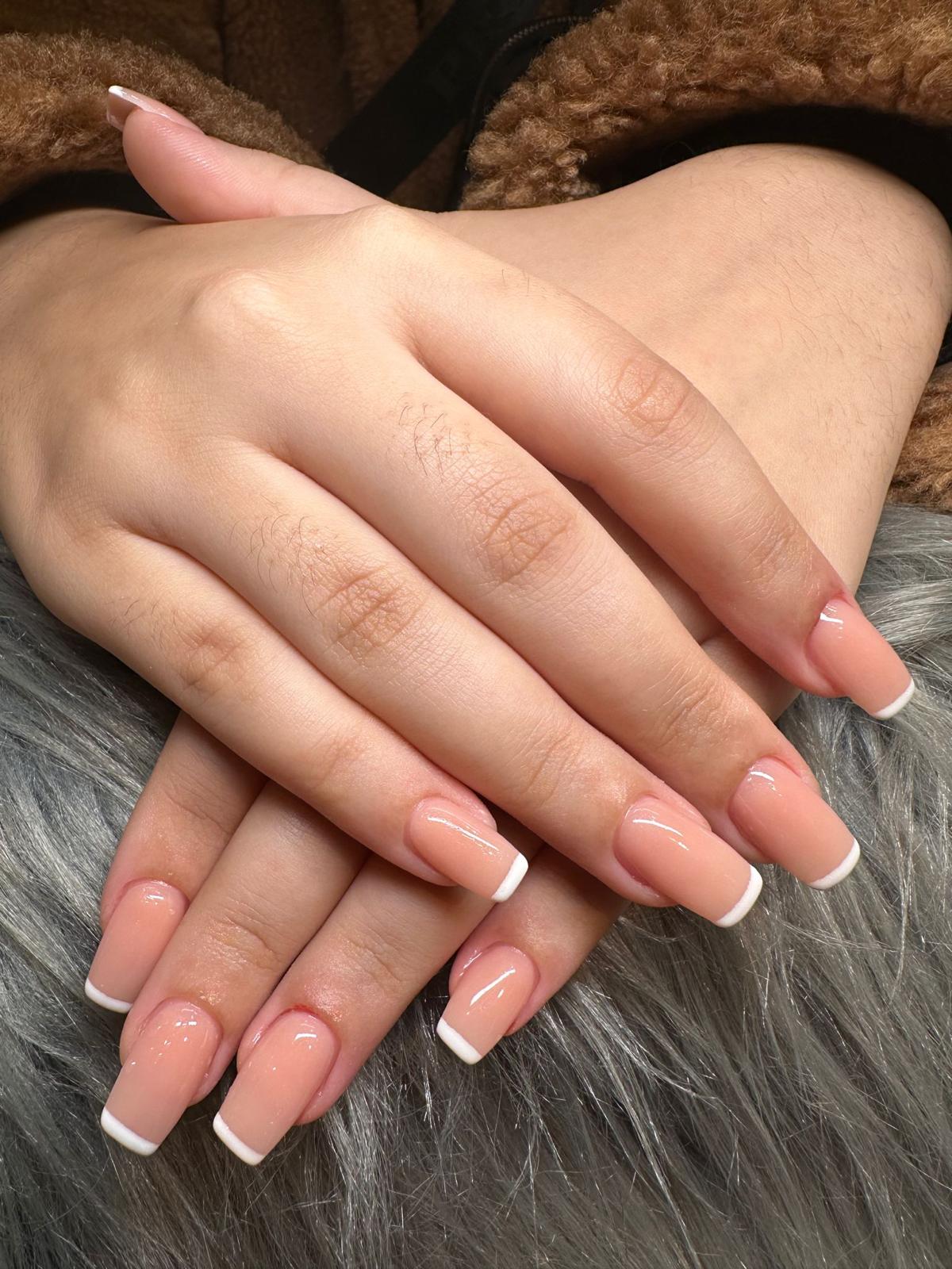 Klassieke French manicure